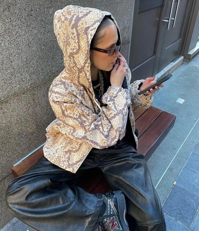 h x NB」市价起飞1000人夜排都抢不到了j9九游会入口首页Lisa带货同款！「Kit(图18)
