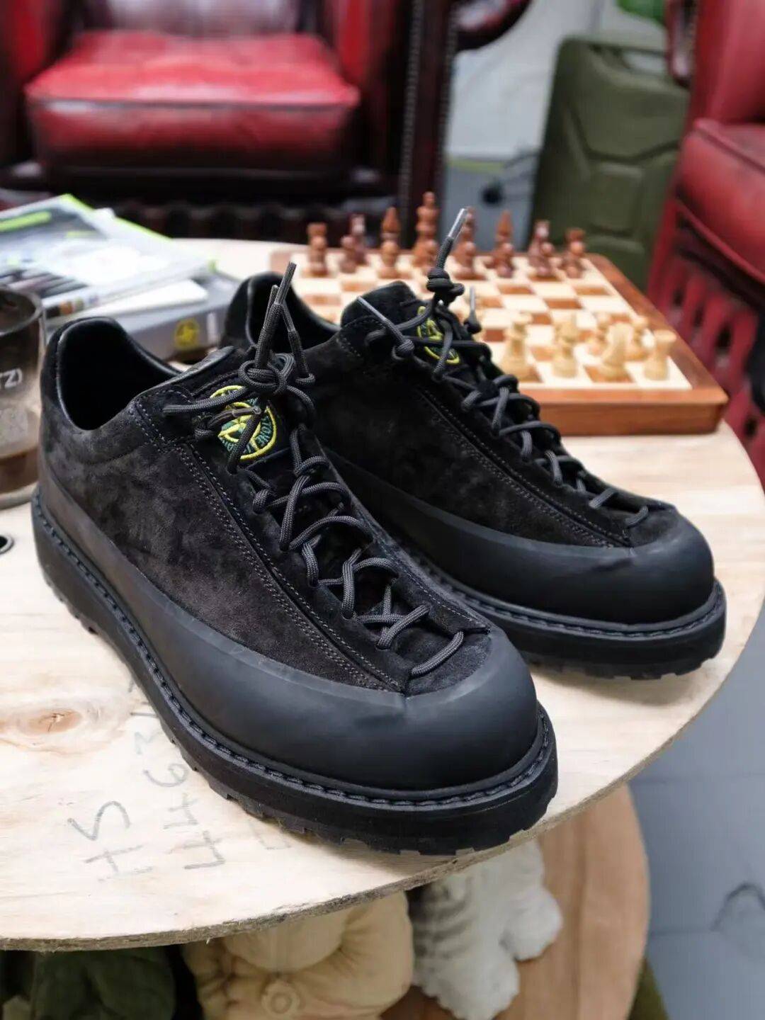 非它莫属!——石头岛 x DiemmeJ9国际集团这个秋冬的小众宝藏联名鞋(图2)