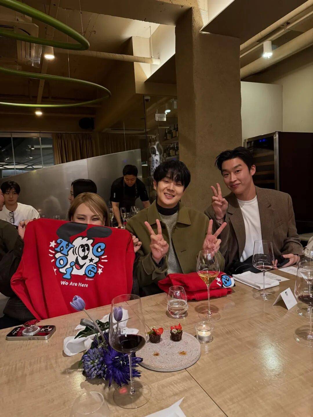 acai、Kith NB…今冬最强联名合集来了J9真人游戏第一品牌棕色控狂喜！UGG x s(图4)